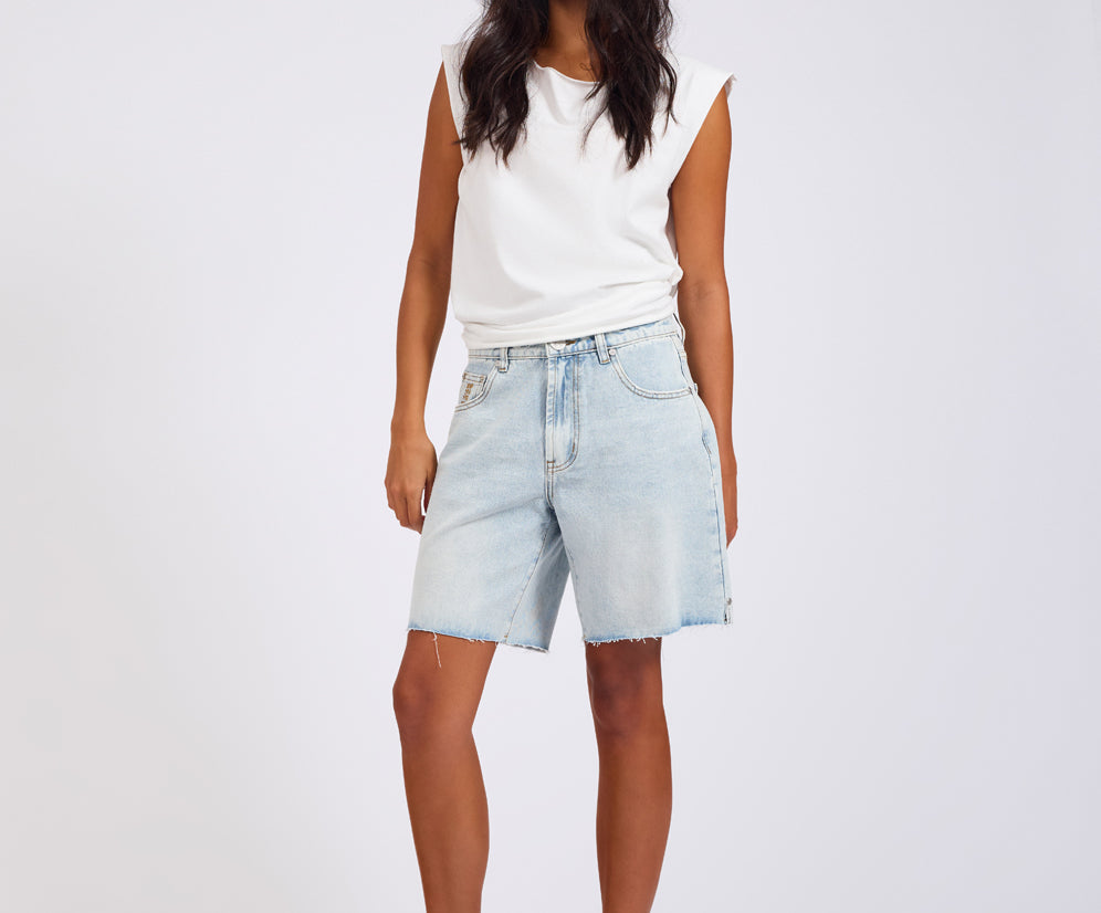 Jacksons Mid Waist Wide Leg Denim Shorts - Blue Latte