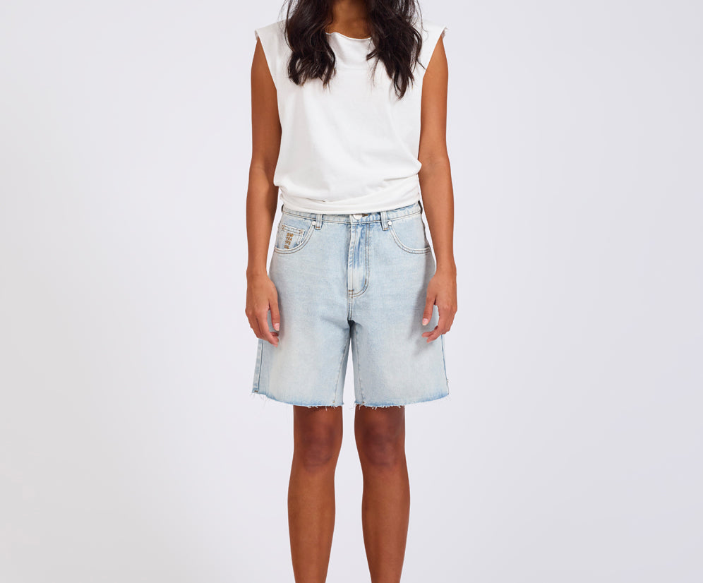 Jacksons Mid Waist Wide Leg Denim Shorts - Blue Latte