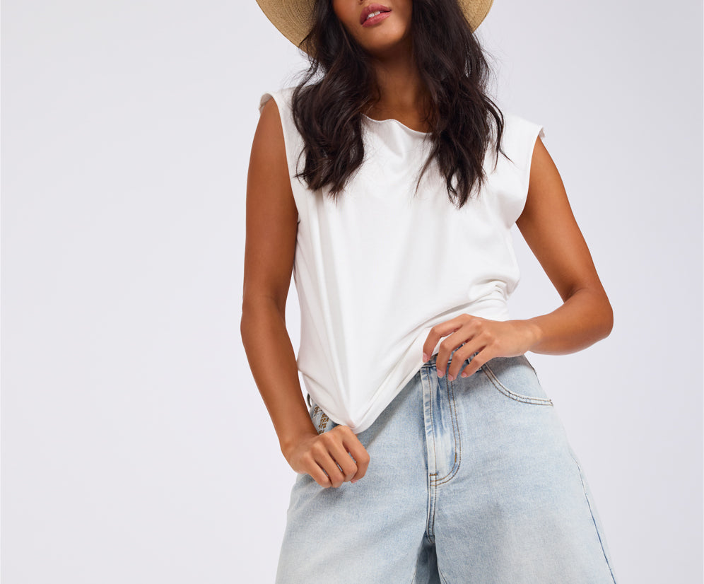 Jacksons Mid Waist Wide Leg Denim Shorts - Blue Latte
