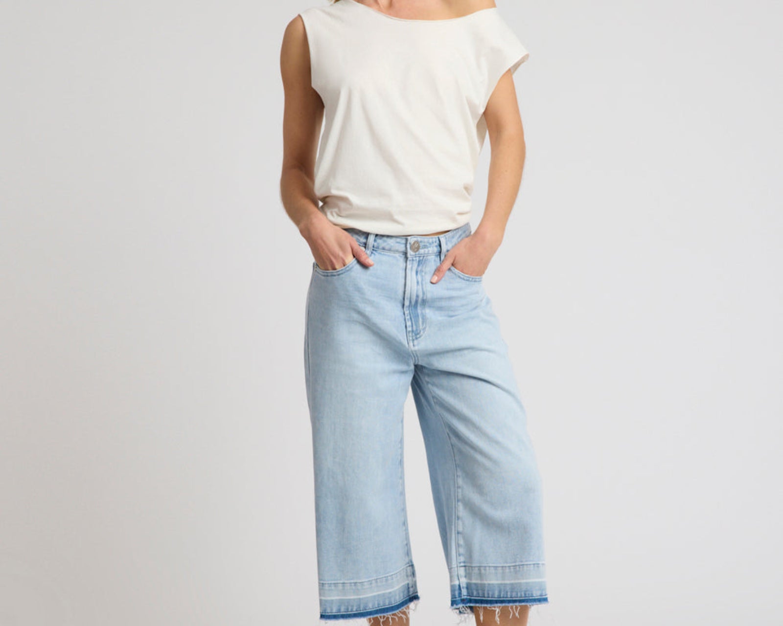 720'S Mid Waist Super Long Length Boyfriend Denim Jorts - Blue Latte