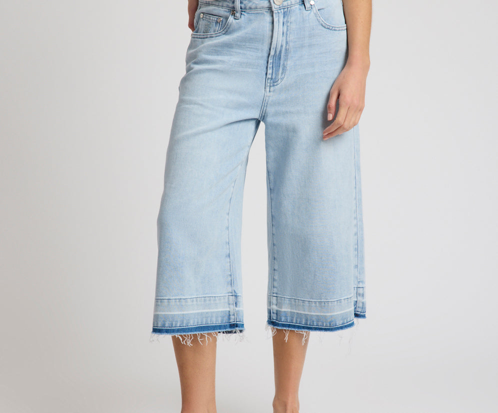 720'S Mid Waist Long Length Boyfriend Denim Jorts - Blue Latte