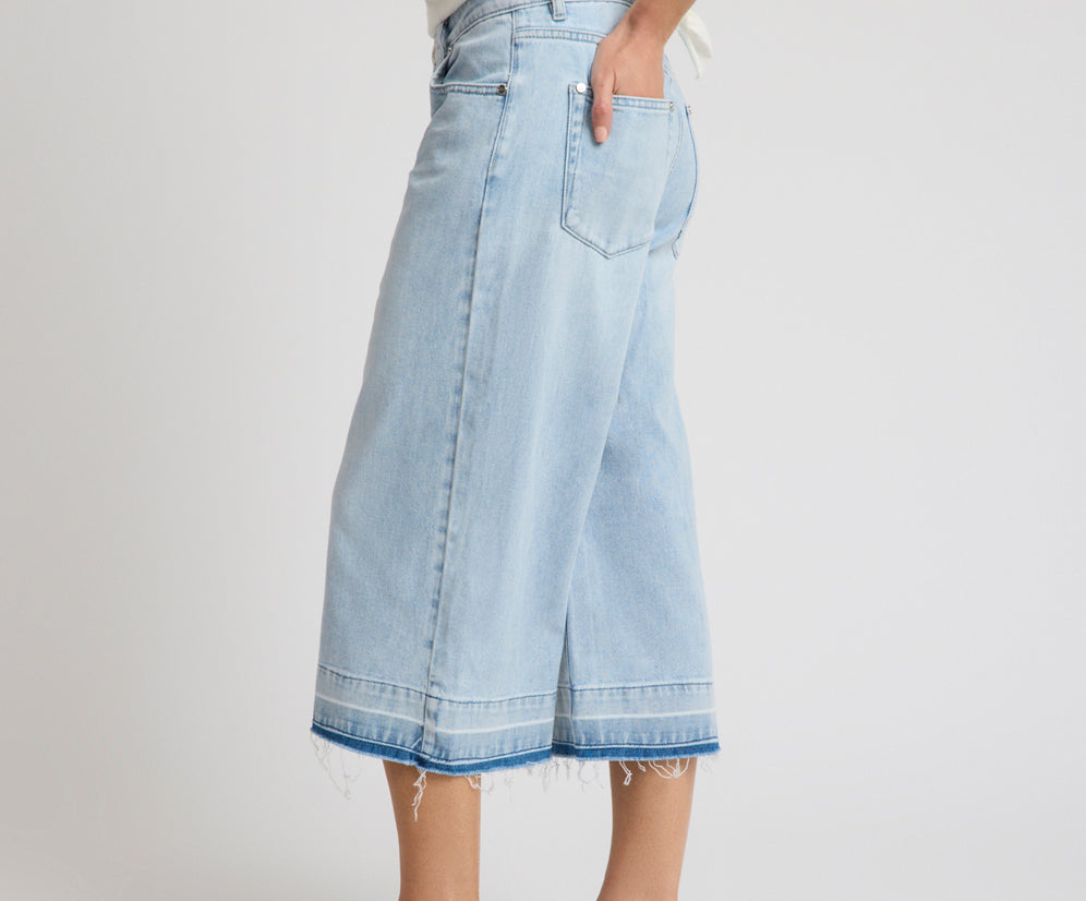 720'S Mid Waist Long Length Boyfriend Denim Jorts - Blue Latte