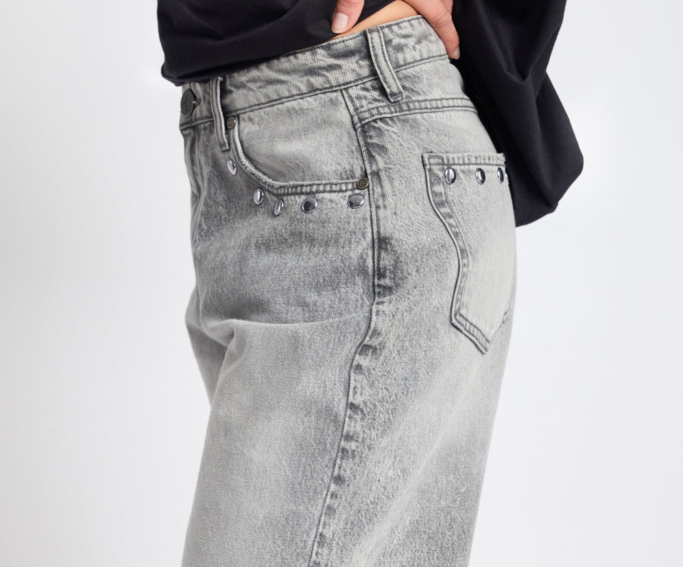 Le Cats Mid Waist Wide Leg Boyfriend Studded Denim Shorts - Soft Grey