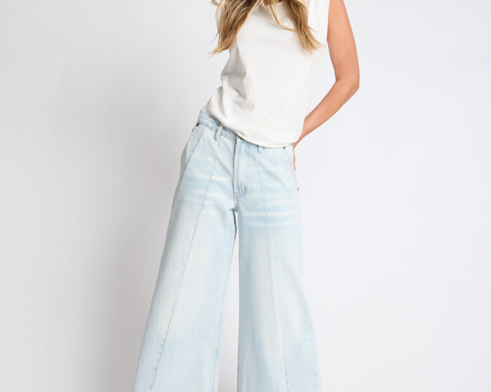 Hayden Mid Waist Wide Leg Cropped Denim Jeans - Bel Air Blue