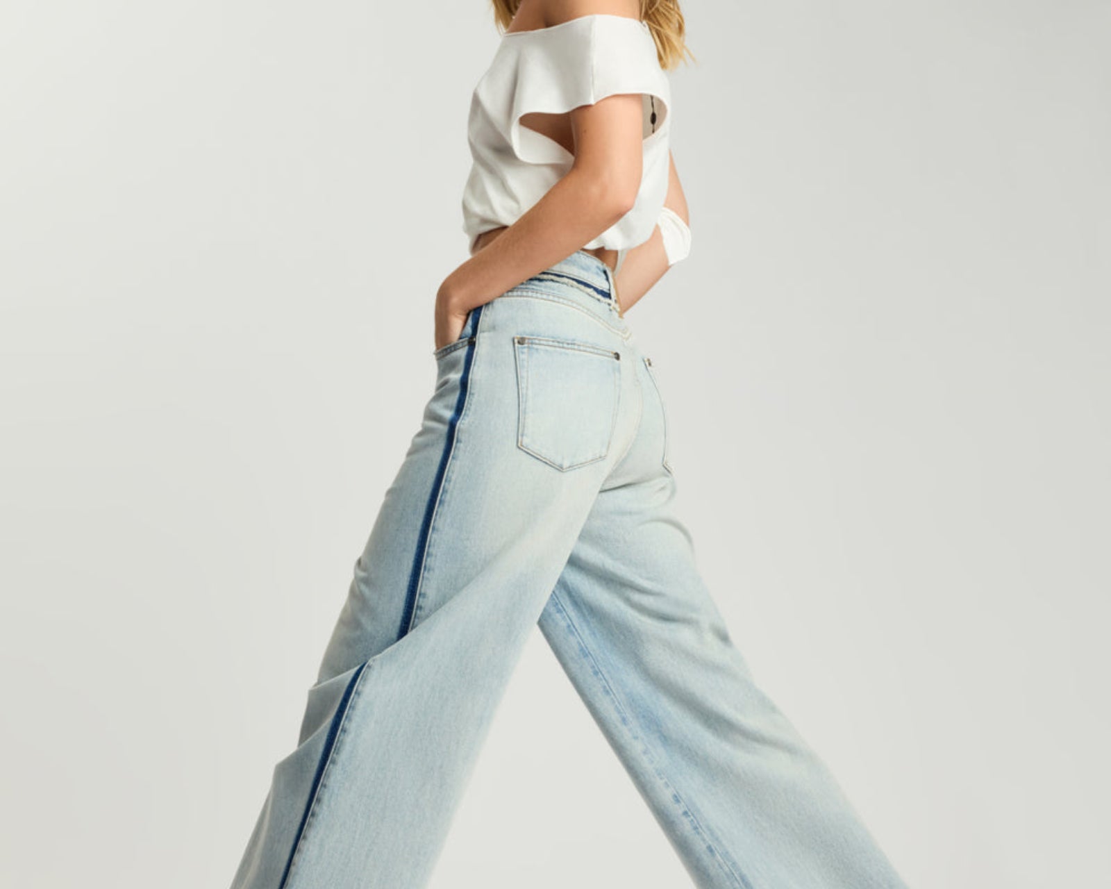 Love Machines Mid Waist Super Wide Leg Denim Jeans - Split Party Contrast Blue