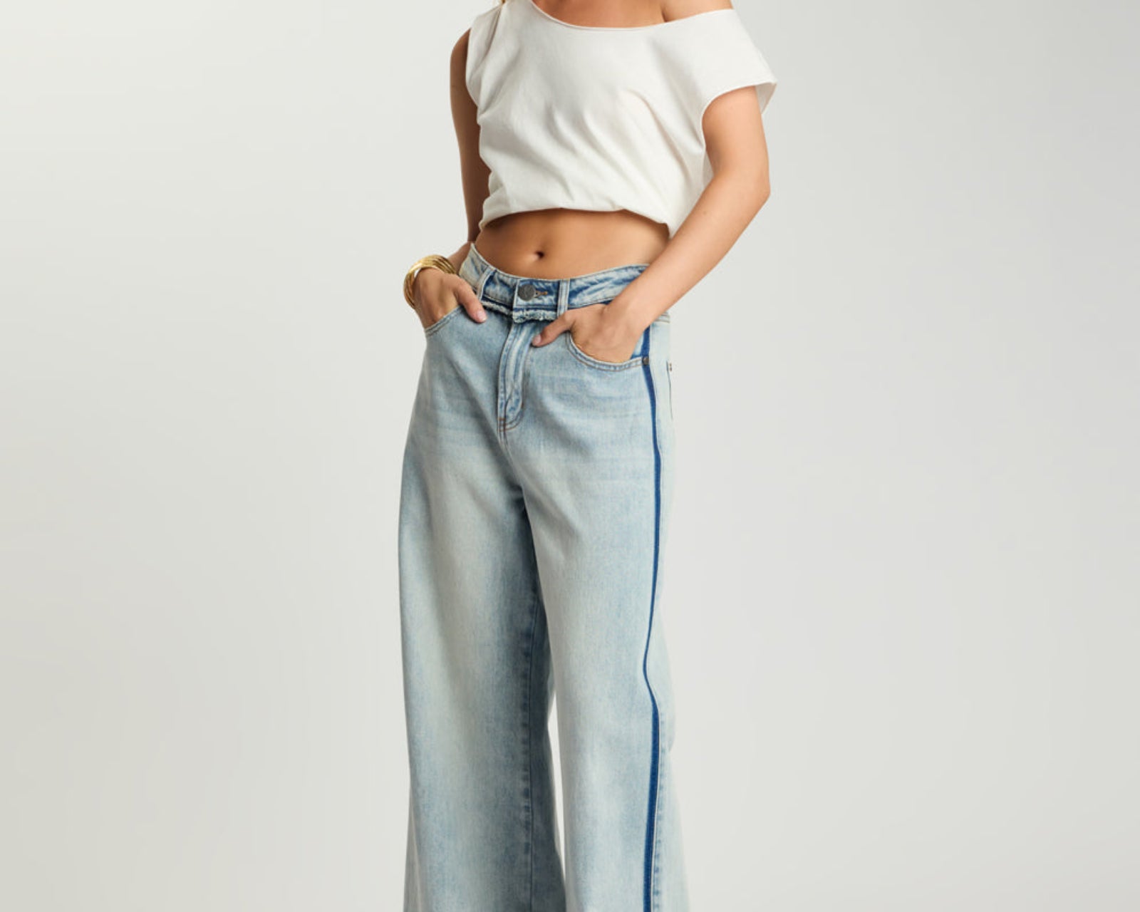 Love Machines Mid Waist Super Wide Leg Denim Jeans - Split Party Contrast Blue