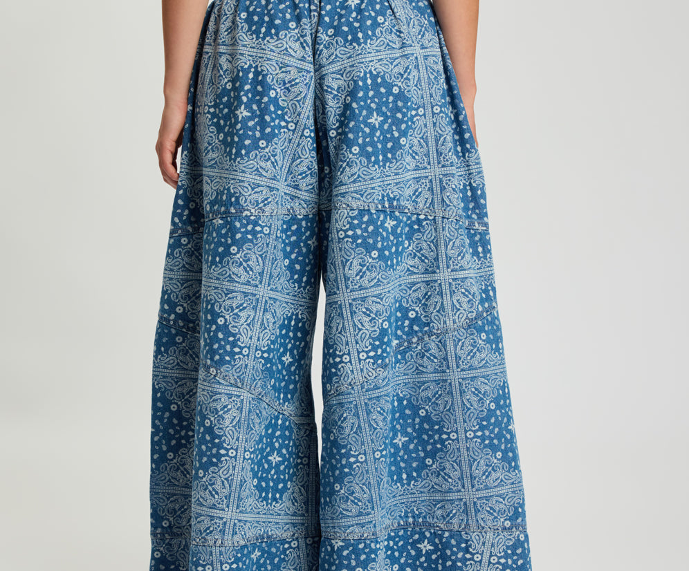 Daddios Low Waist Super Wide Leg Denim Jeans - Aegean Paisley Blue