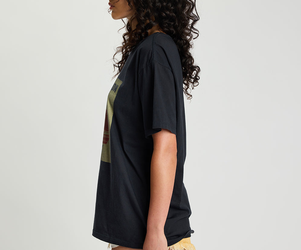 Skater Girl Boyfriend Tee - Black
